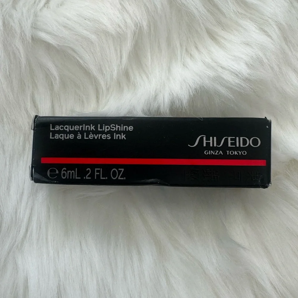NIB Shiseido LaquerInk LipShine - 306 Coral Spark